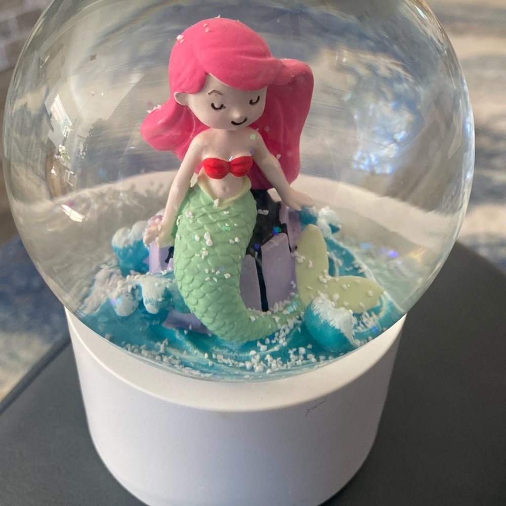 Musical Mermaid Snow Globe